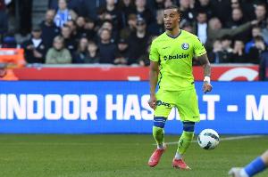 记者：阿奇-布朗越来越有可能加盟费内巴切，近几日米兰未跟进